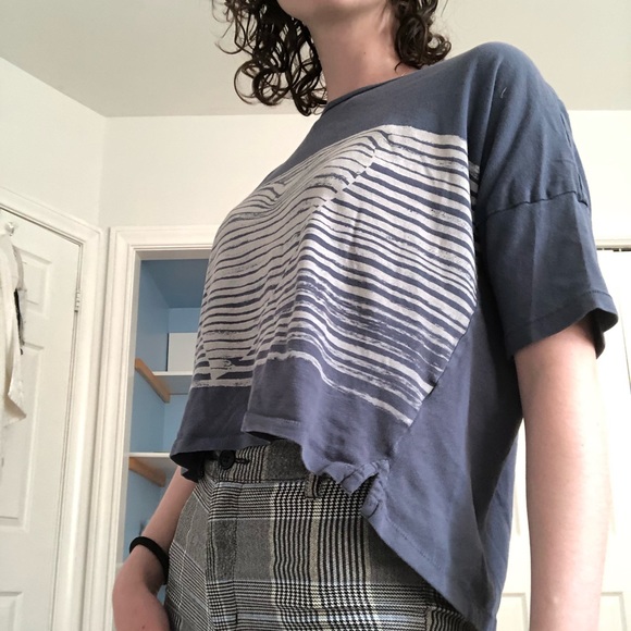 Boxy Navy and White Vintage Style Roots Tee - Picture 2 of 2